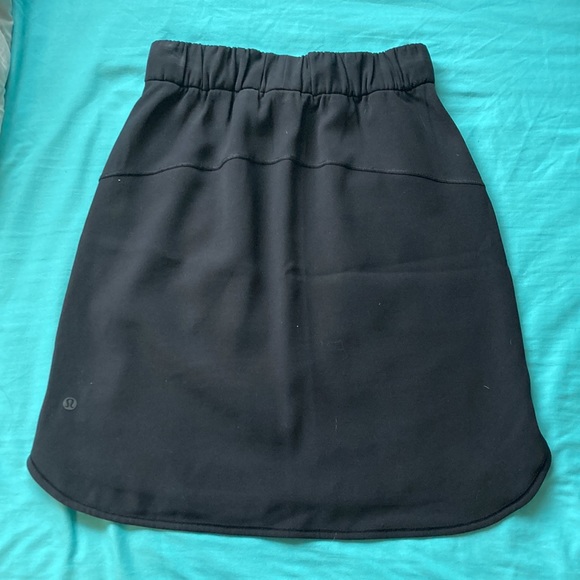 Lululemon Size 4 Tennis Skirt - Picture 2 of 3